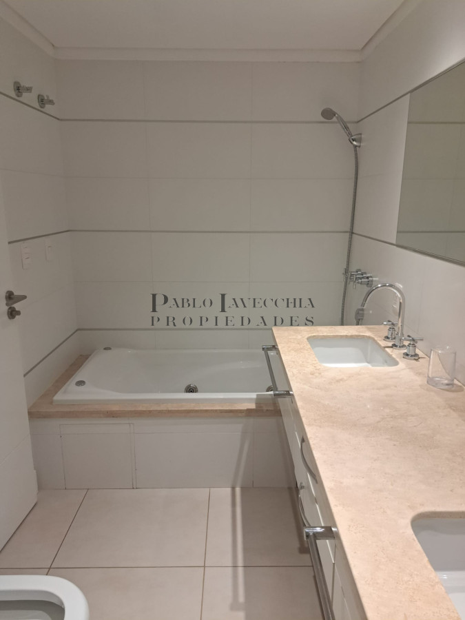 Apartamento ID.200 - Penthouse con extensa vista a los atardeceres de la mansa