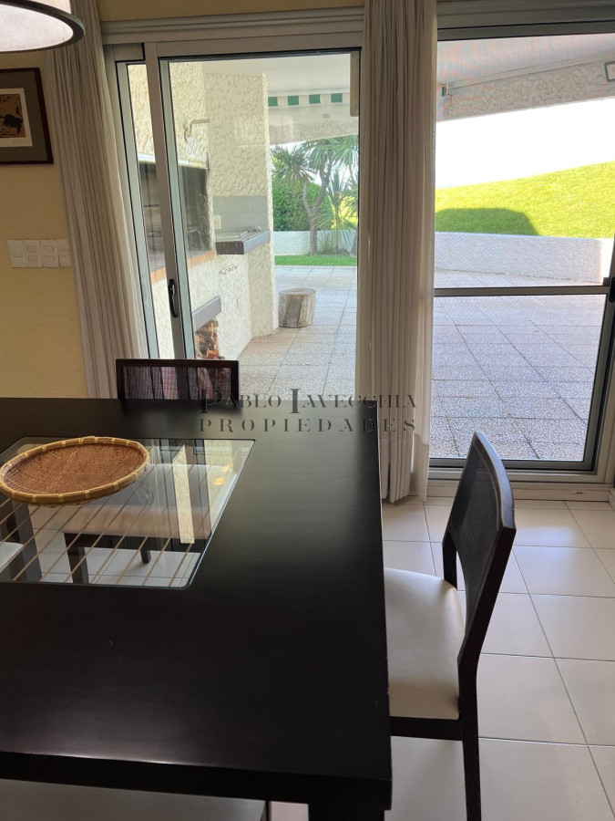 Apartamento ID.218 - Amplio apartamento 4 dormitorios. 3 baños y terraza