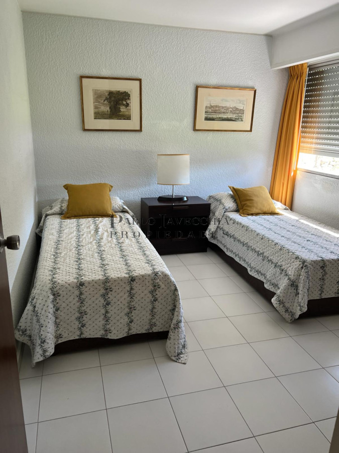 Apartamento ID.218 - Amplio apartamento 4 dormitorios. 3 baños y terraza