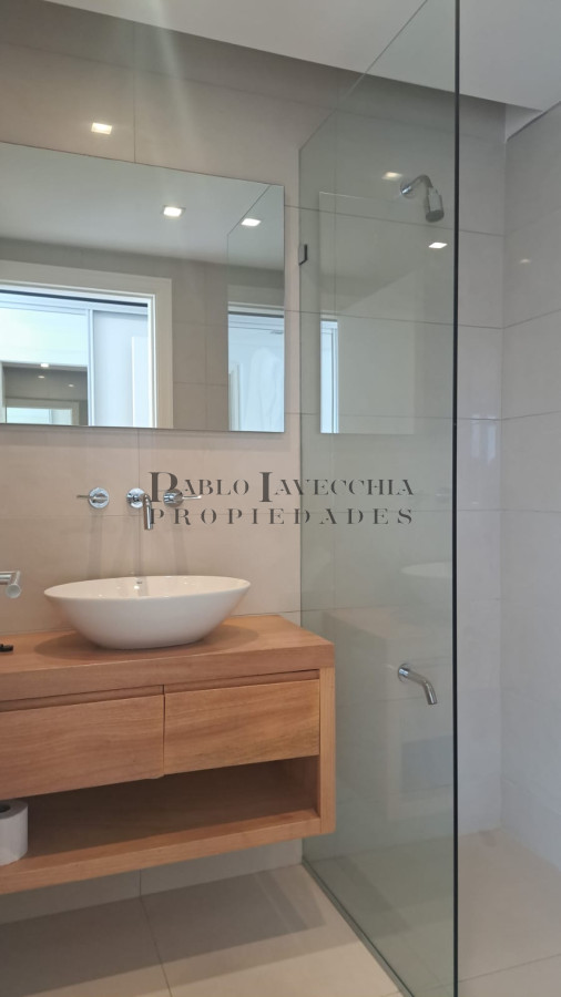 Apartamento ID.327 - Apartamento 4 dormitorios en suite frente a Playa Brava