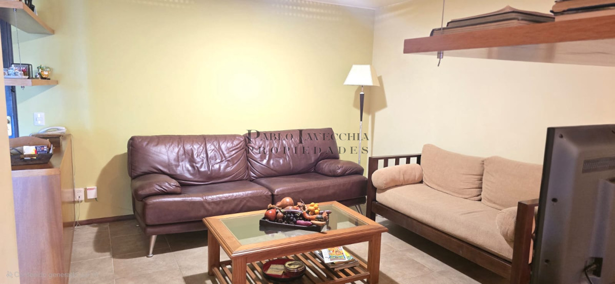 Apartamento ID.590 - Descubre este apartamento de amplias dimensiones y excelente calidad constructiva
