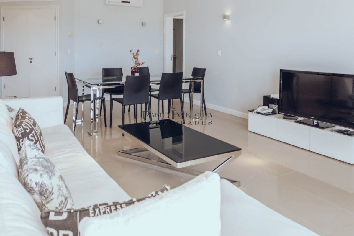 Apartamento ID.224 - Venta de Apartamento 2 DORMITORIOS  en Playa Mansa, Punta del Este