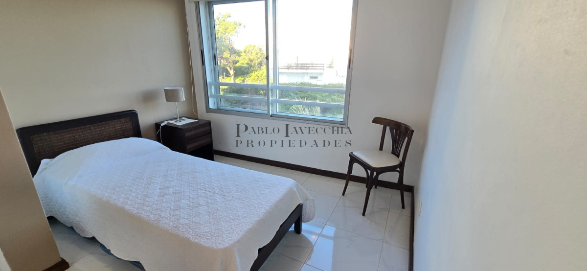 Apartamento ID.1 - Si te gusta despertar en un departamento frente al mar con vistas al puerto e Isla Gorriti ésta es tu próxima inversión