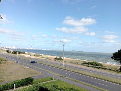 Apartamento en venta de 3 dormitorios en Punta del Este 