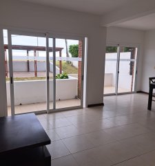 Apartamento de 2 dormitorios frente al mar