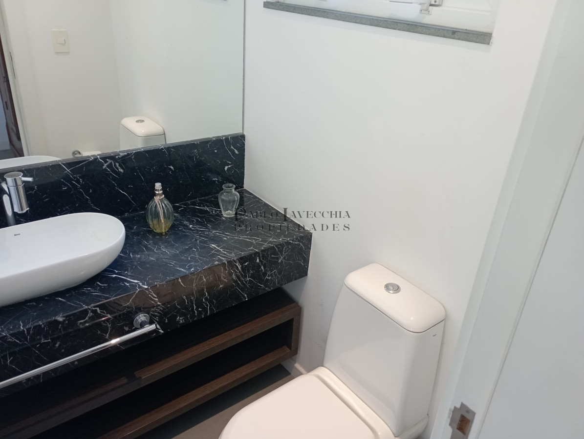Casa ID.219 - Hermosa residencia con amplios ambientes en Barrio Privado