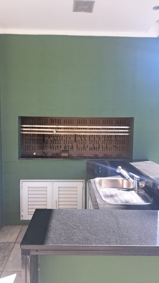 Casa ID.219 - Hermosa residencia con amplios ambientes en Barrio Privado