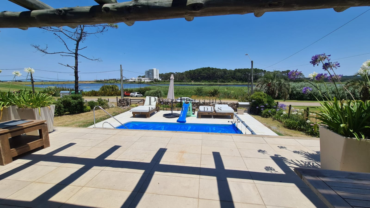 Casa ID.135 - Casa en Punta del Este, Pinares