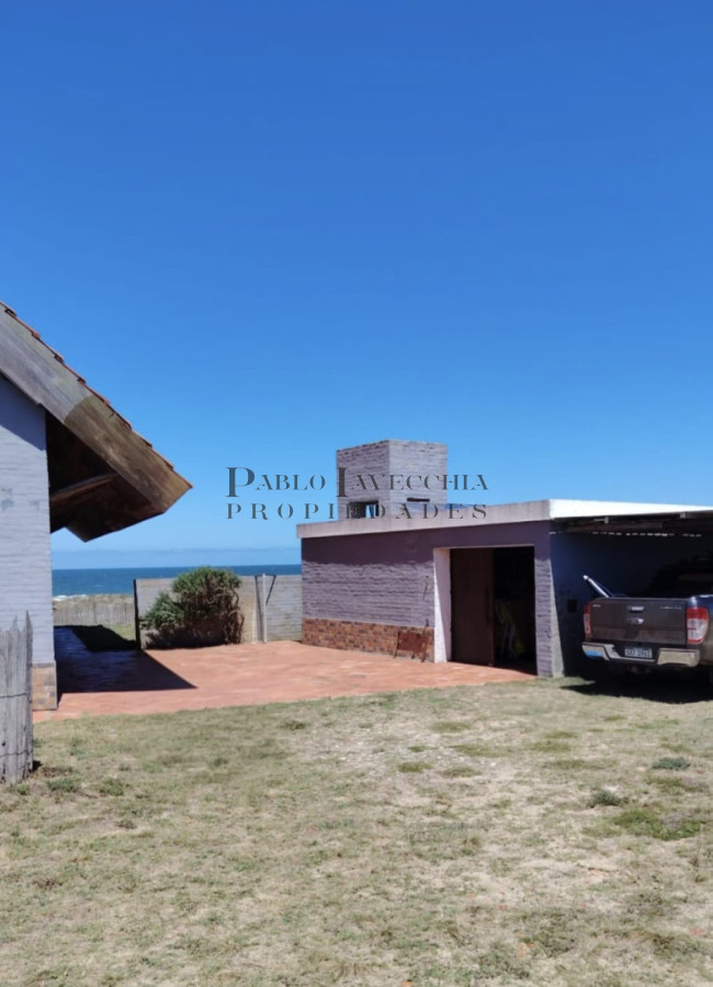 Casa ID.775 - Te imaginas vivir en una propiedad sobre la playa. Nosotros la tenemos !!!