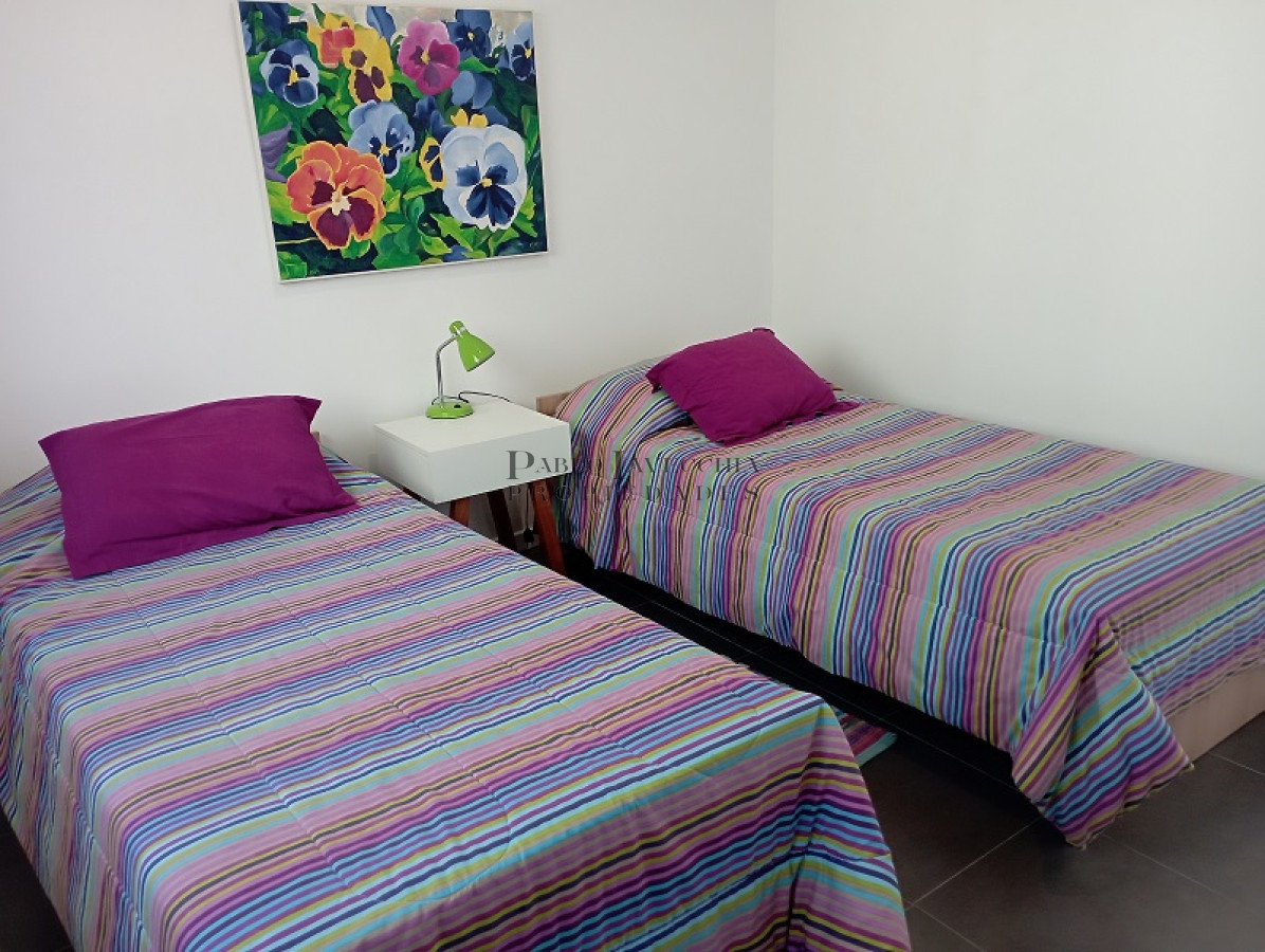 Casa ID.445 - Modernidad, espacios amplios y equipamiento de primer nivel con un terreno amplio en el corazón de Parque Burnett