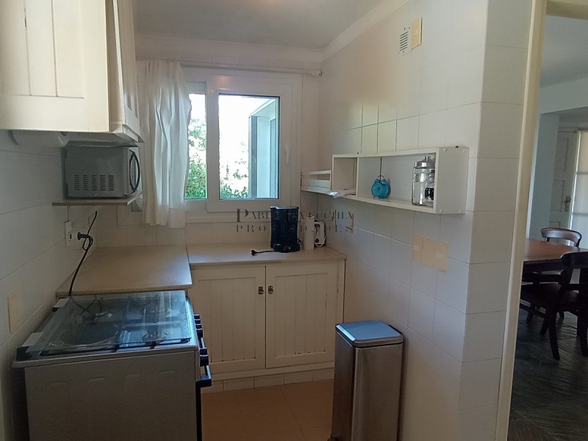 Casa ID.478 - Gran casa reciclada a metros del mar con una linda vista del mar en Rncón del Indio 