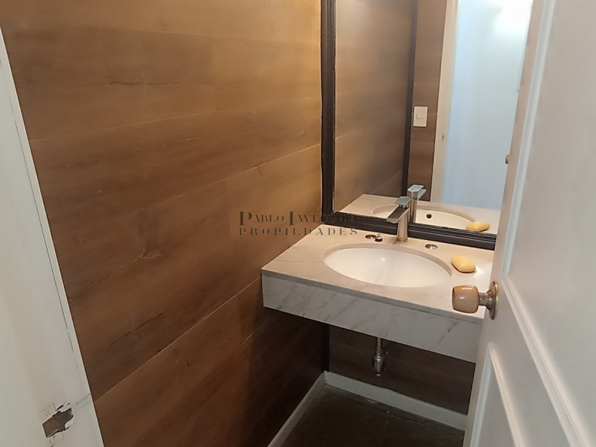 Casa ID.478 - Gran casa reciclada a metros del mar con una linda vista del mar en Rncón del Indio 