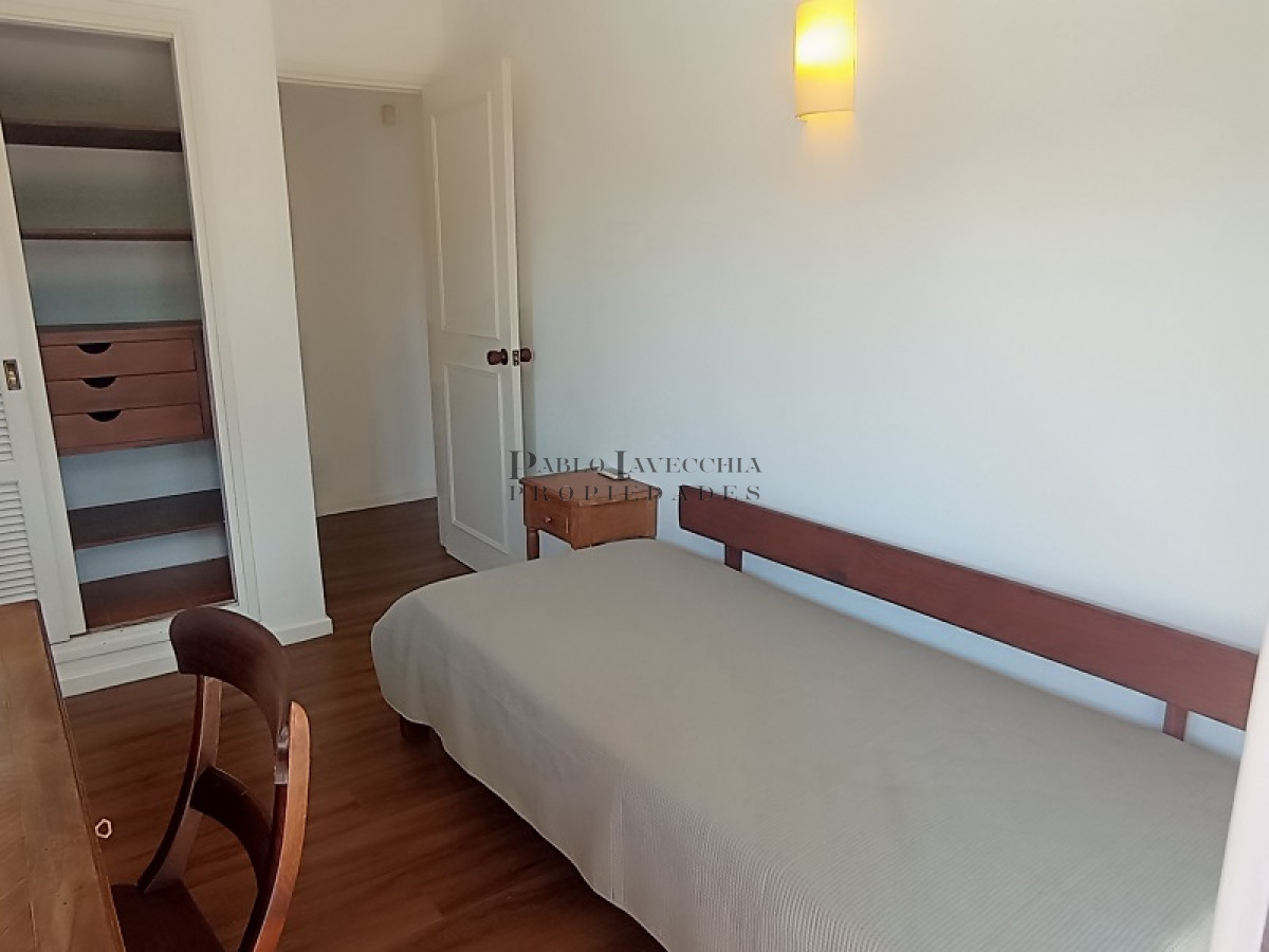 Casa ID.478 - Gran casa reciclada a metros del mar con una linda vista del mar en Rncón del Indio 