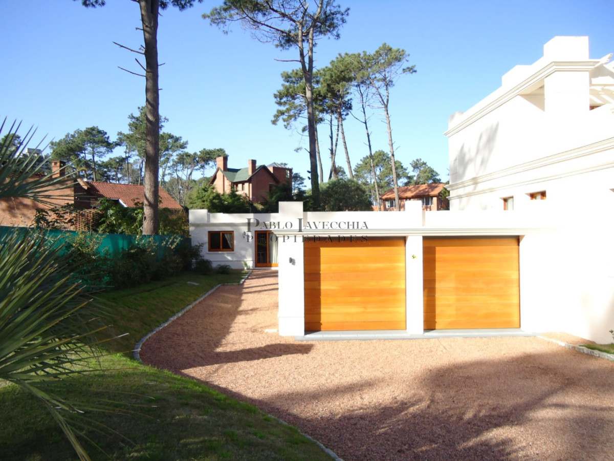 Casa ID.829 - Estilo, calidad constructiva, ubicación todo reunido en una propiedad