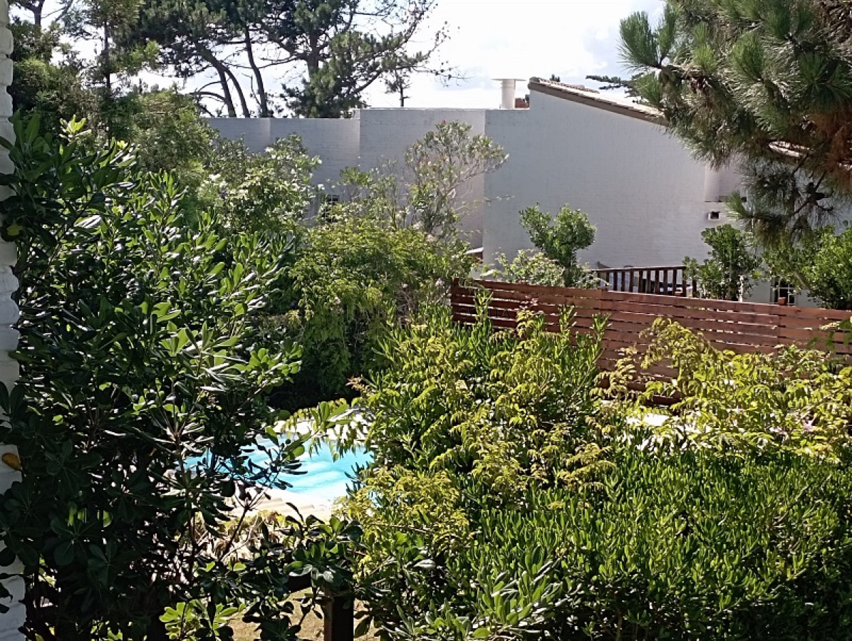 Casa ID.478 - Gran casa reciclada a metros del mar con una linda vista del mar en Rncón del Indio 