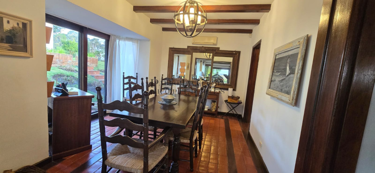 Casa ID.843 - Conexión con la naturaleza sin perder la comodidad del hogar familiar perfecto