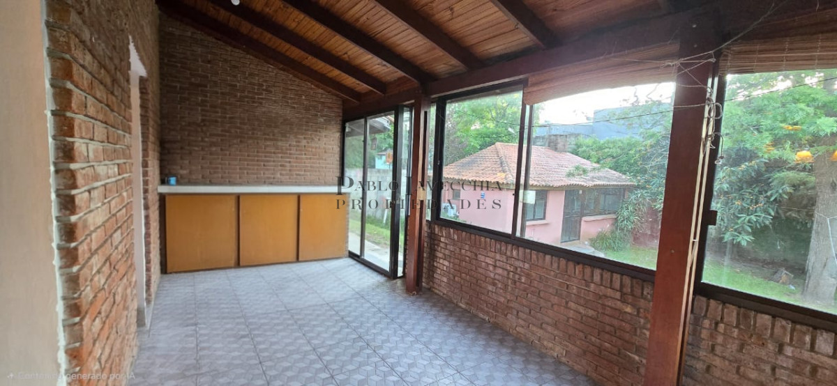 Casa ID.695 - Ubicación estratégica con gran potencial con acceso a todo los servicios en Barrio Mónaco