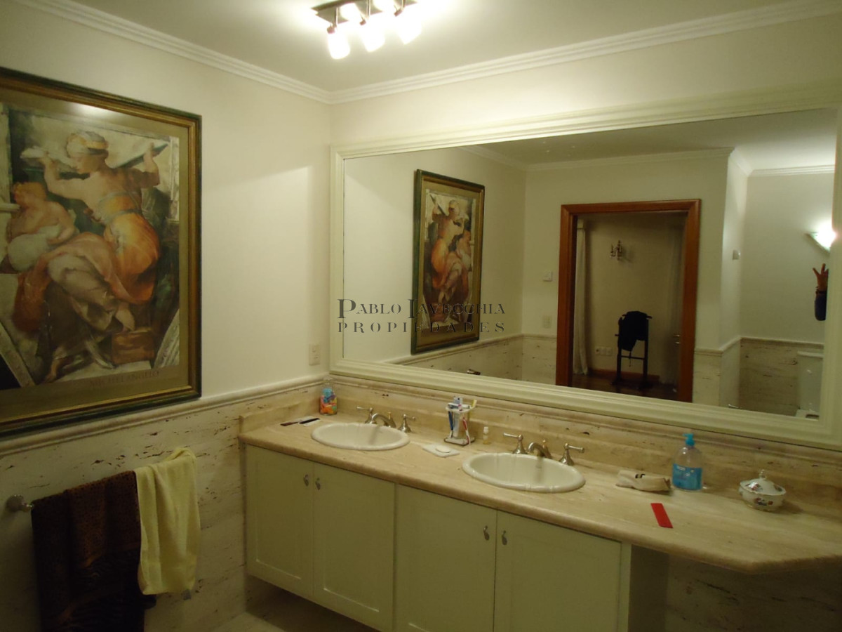 Casa ID.829 - Estilo, calidad constructiva, ubicación todo reunido en una propiedad