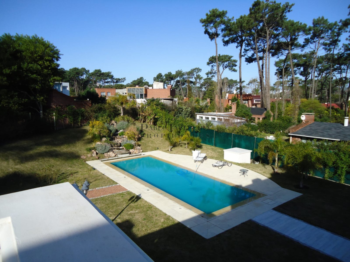 Casa ID.829 - Estilo, calidad constructiva, ubicación todo reunido en una propiedad