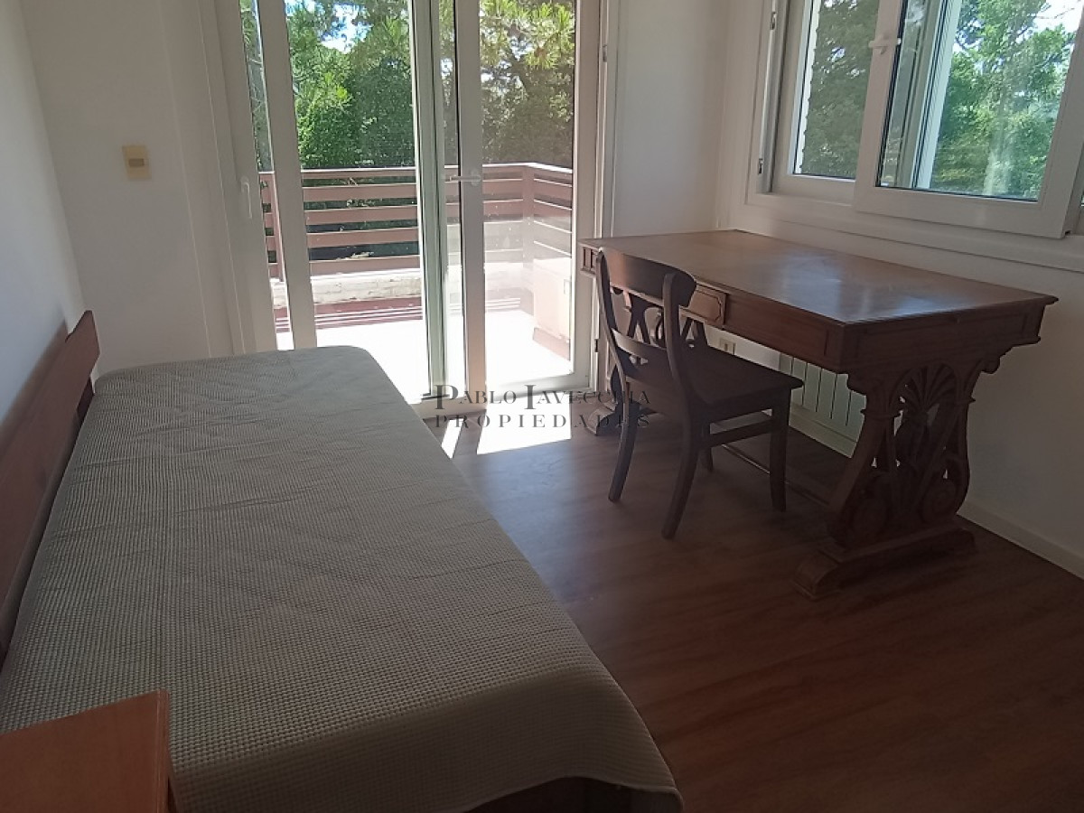 Casa ID.478 - Gran casa reciclada a metros del mar con una linda vista del mar en Rncón del Indio 