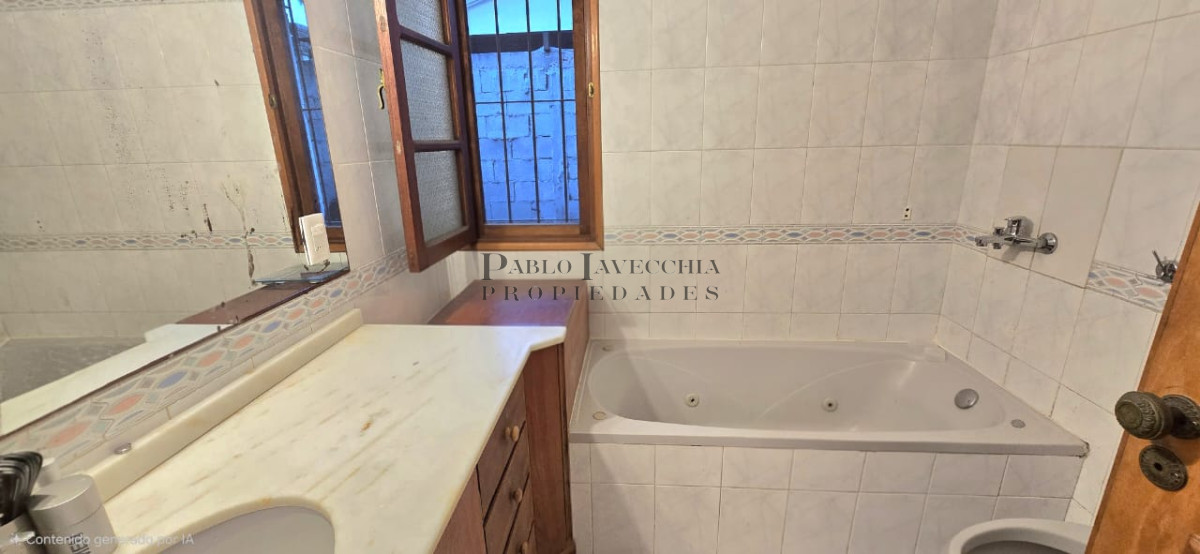 Casa ID.695 - Ubicación estratégica con gran potencial con acceso a todo los servicios en Barrio Mónaco