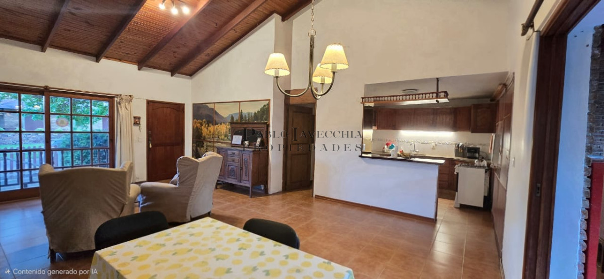 Casa ID.695 - Ubicación estratégica con gran potencial con acceso a todo los servicios en Barrio Mónaco