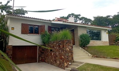 Hermosa propiedad en excelente estado en Pinares