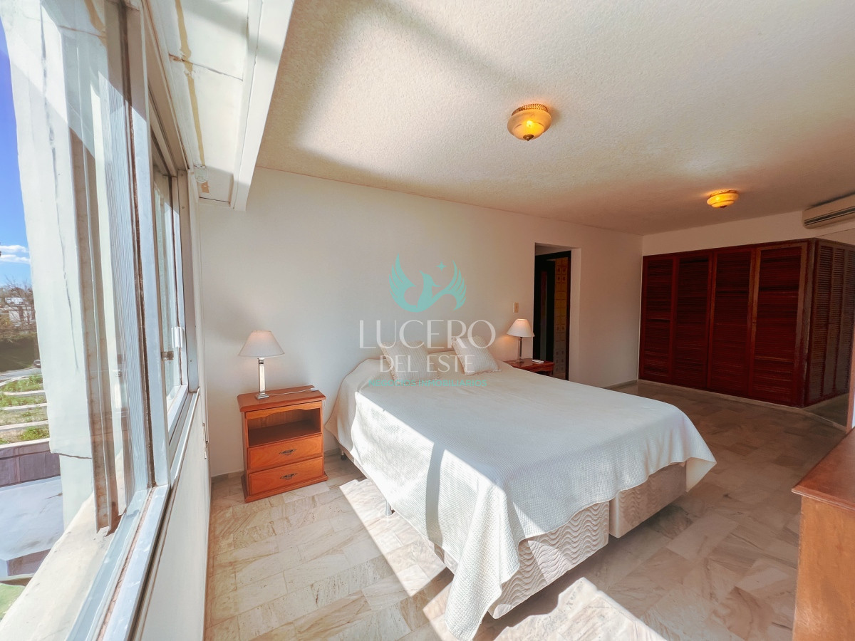 Apartamento ID.774 - Alquiler ANUAL en Punta del Este - 3 dormitorios - Amenities de lujo 