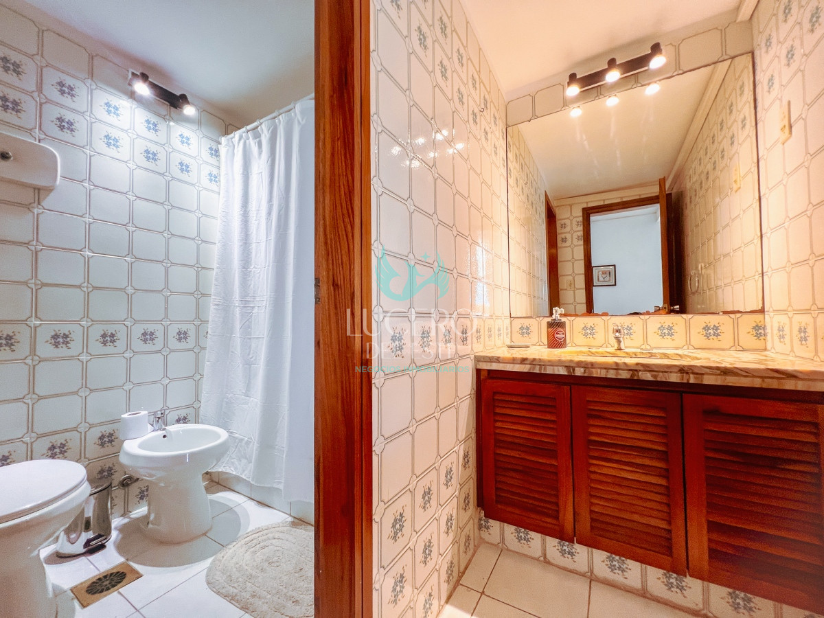 Apartamento ID.774 - Alquiler ANUAL en Punta del Este - 3 dormitorios - Amenities de lujo 