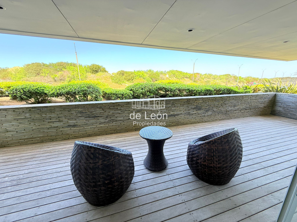 Apartamento ID.15328 - Departamento en venta de 2 dormitorios, Brava 28, Punta del Este