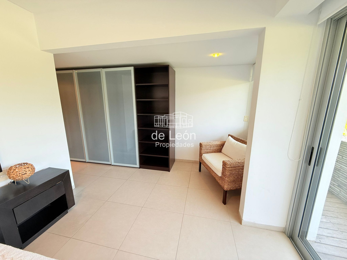 Apartamento ID.15328 - Departamento en venta de 2 dormitorios, Brava 28, Punta del Este