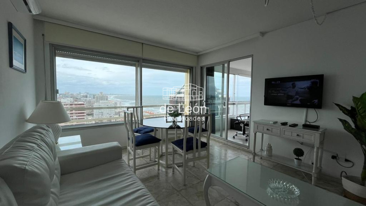 Apartamento ID.15066 - Departamento de 2 dormitorios en venta, Punta del Este