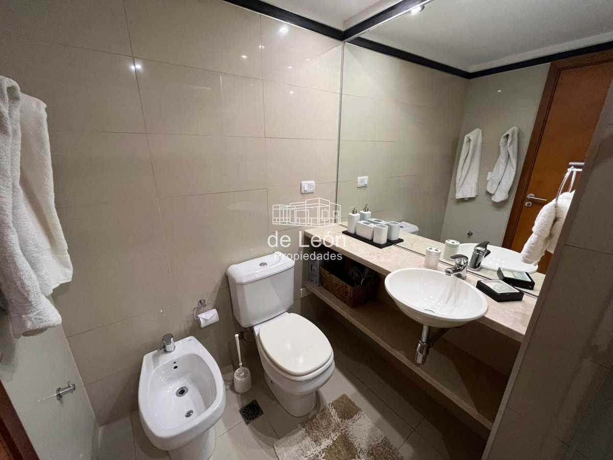 Apartamento ID.15278 - Departamento de 3 dormitorios en suite + servicio, Brava Punta del Este