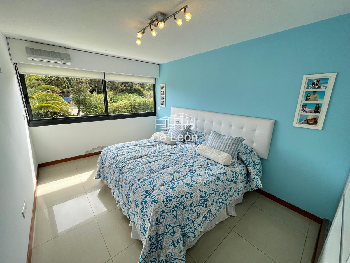 Apartamento ID.15278 - Departamento de 3 dormitorios en suite + servicio, Brava Punta del Este