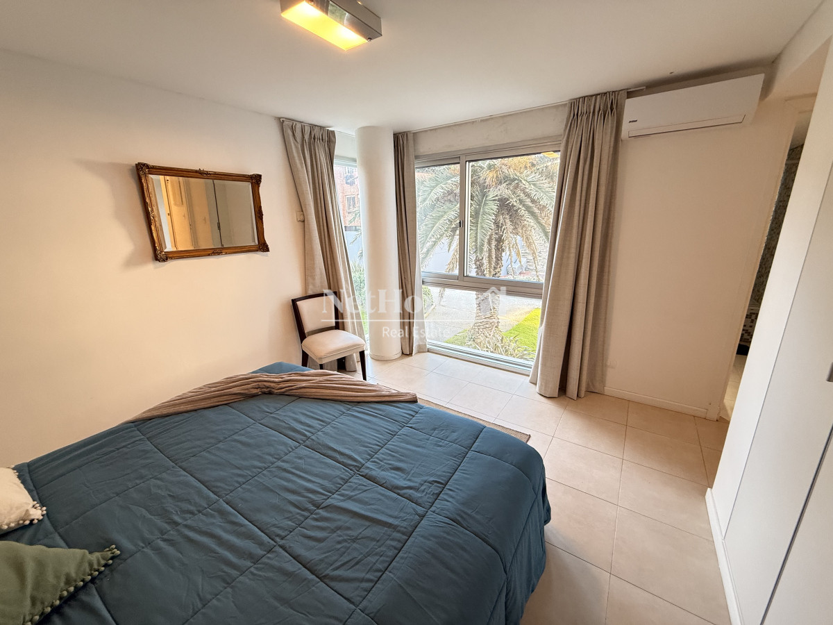 Apartamento ID.109 - Playa Mansa Apartamento 3 dormitorios parada 5
