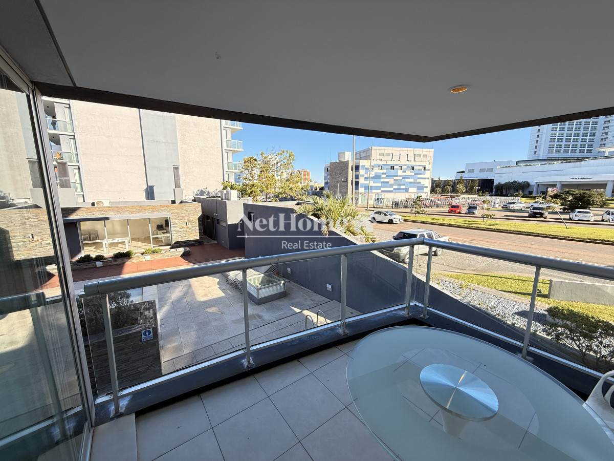 Apartamento ID.109 - Playa Mansa Apartamento 3 dormitorios parada 5