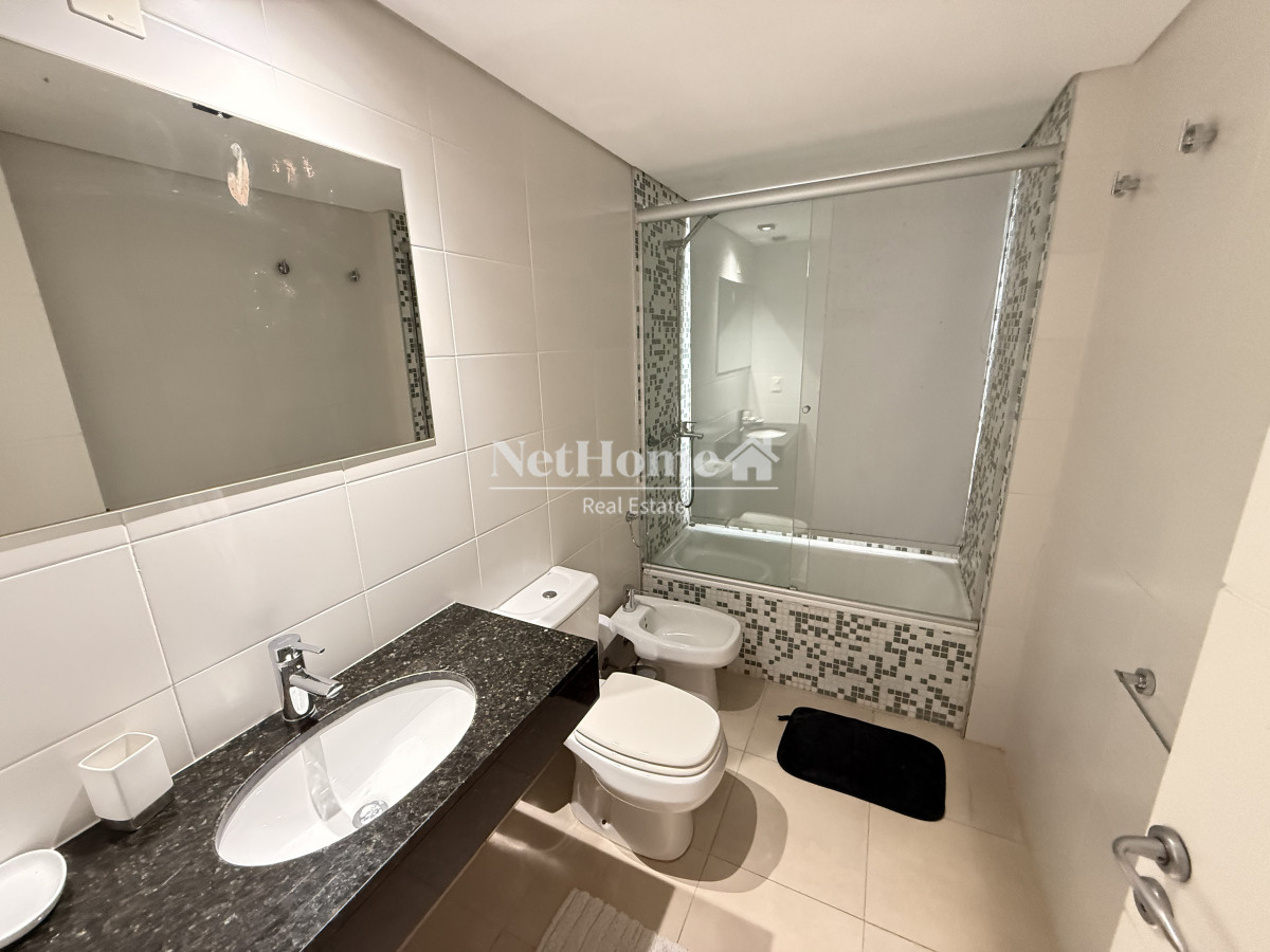 Apartamento ID.109 - Playa Mansa Apartamento 3 dormitorios parada 5