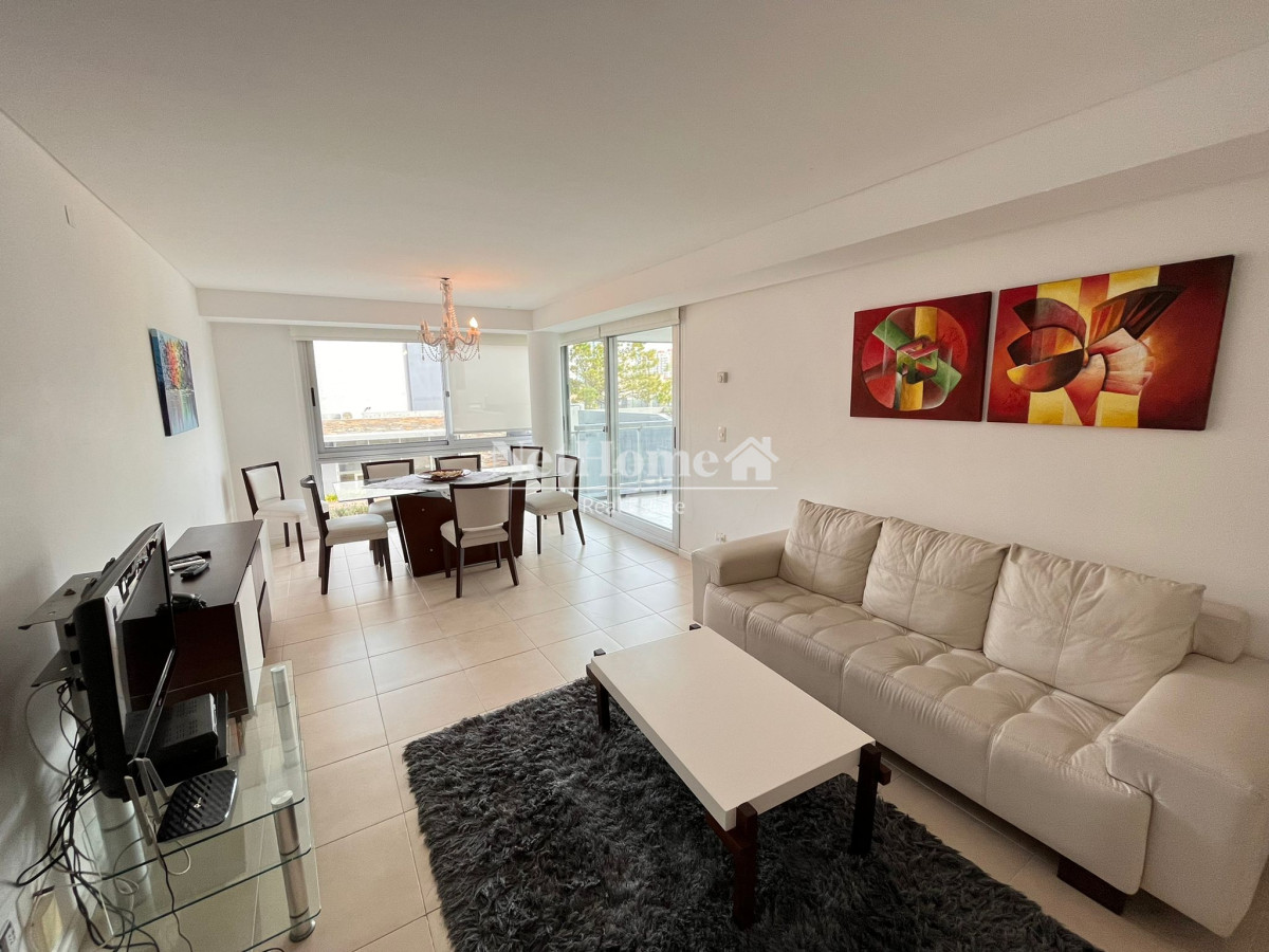 Apartamento ID.109 - Playa Mansa Apartamento 3 dormitorios parada 5