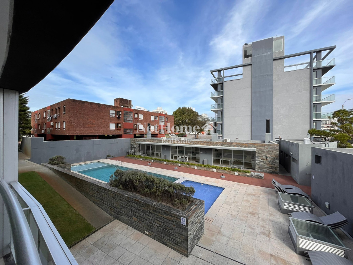 Apartamento ID.109 - Playa Mansa Apartamento 3 dormitorios parada 5