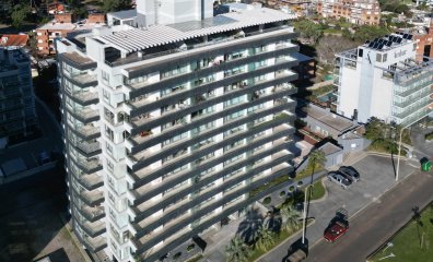 Playa Mansa Apartamento 3 dormitorios parada 5