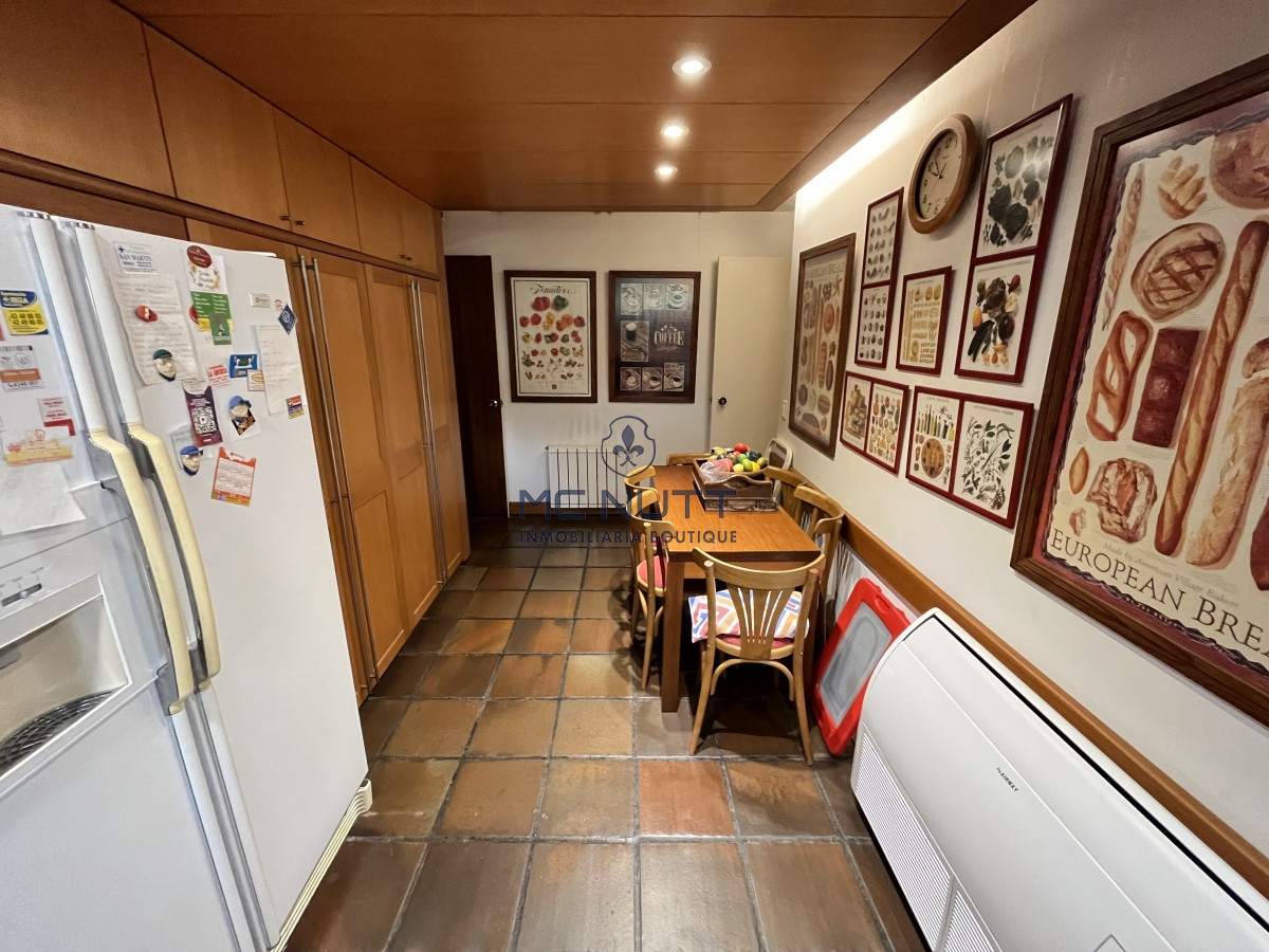 Casa ID.385/ - Hermosa casa en Playa Mansa