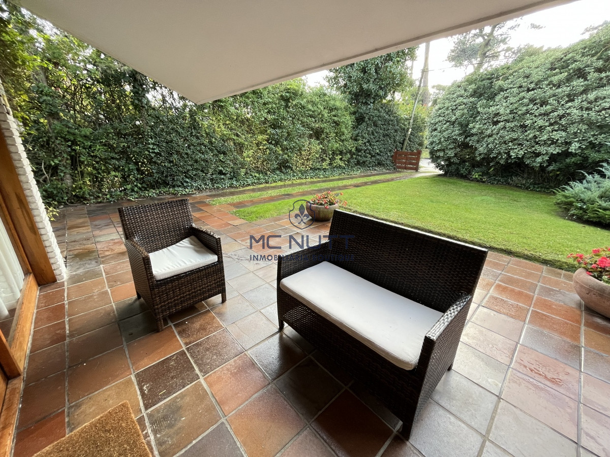 Casa ID.385/ - Hermosa casa en Playa Mansa