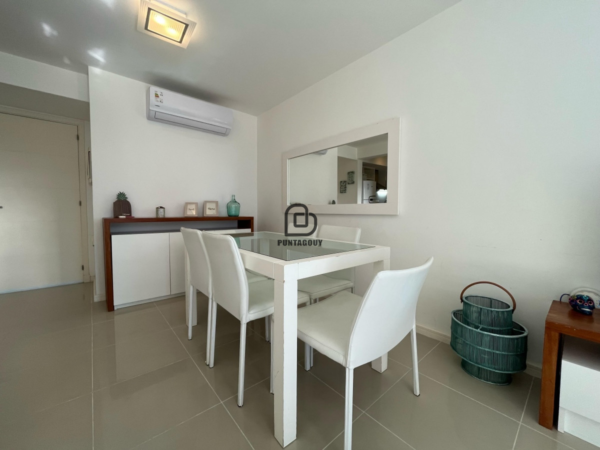 Apartamento ID.1768 - Venta de 2 dormitorios con servicios