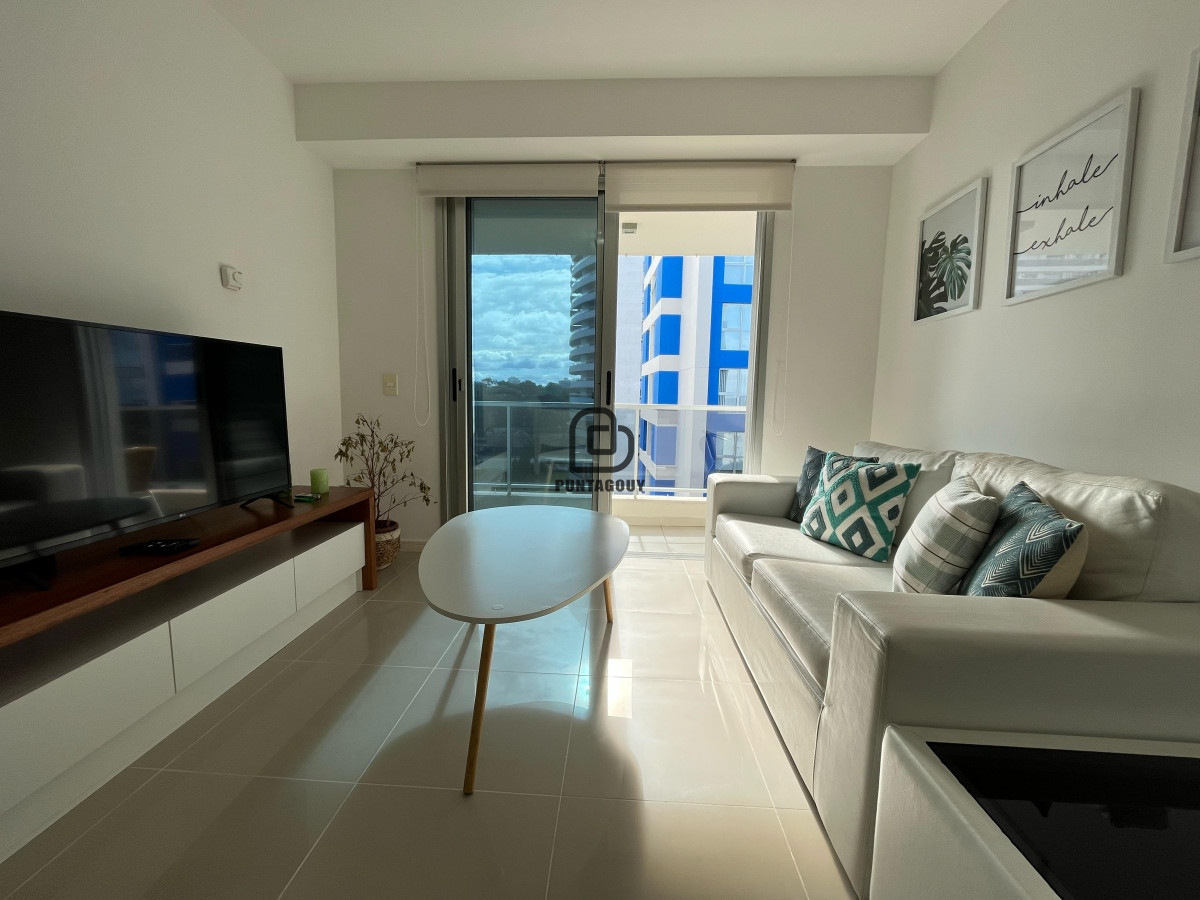 Apartamento ID.1768 - Venta de 2 dormitorios con servicios