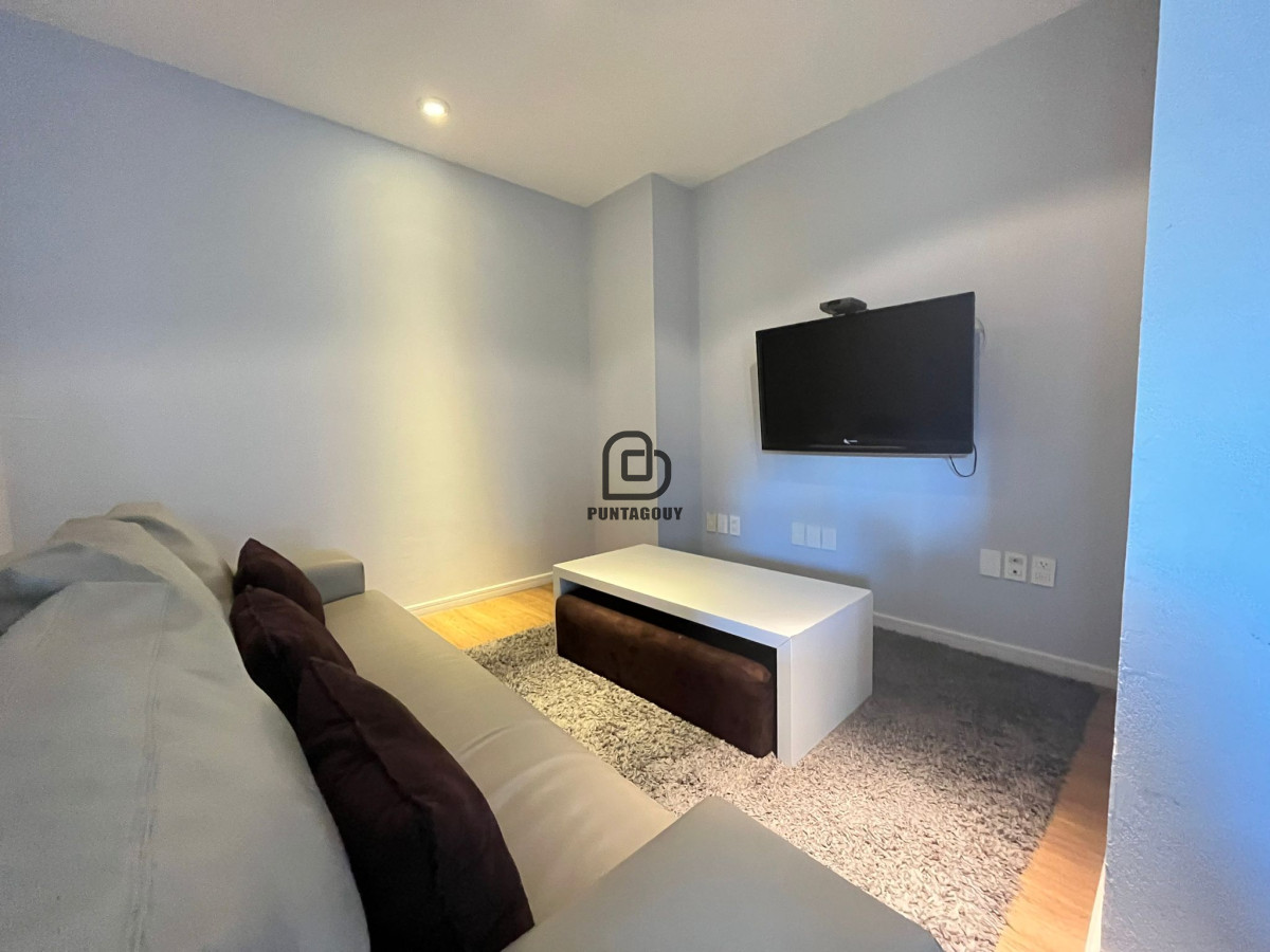 Apartamento ID.1768 - Venta de 2 dormitorios con servicios
