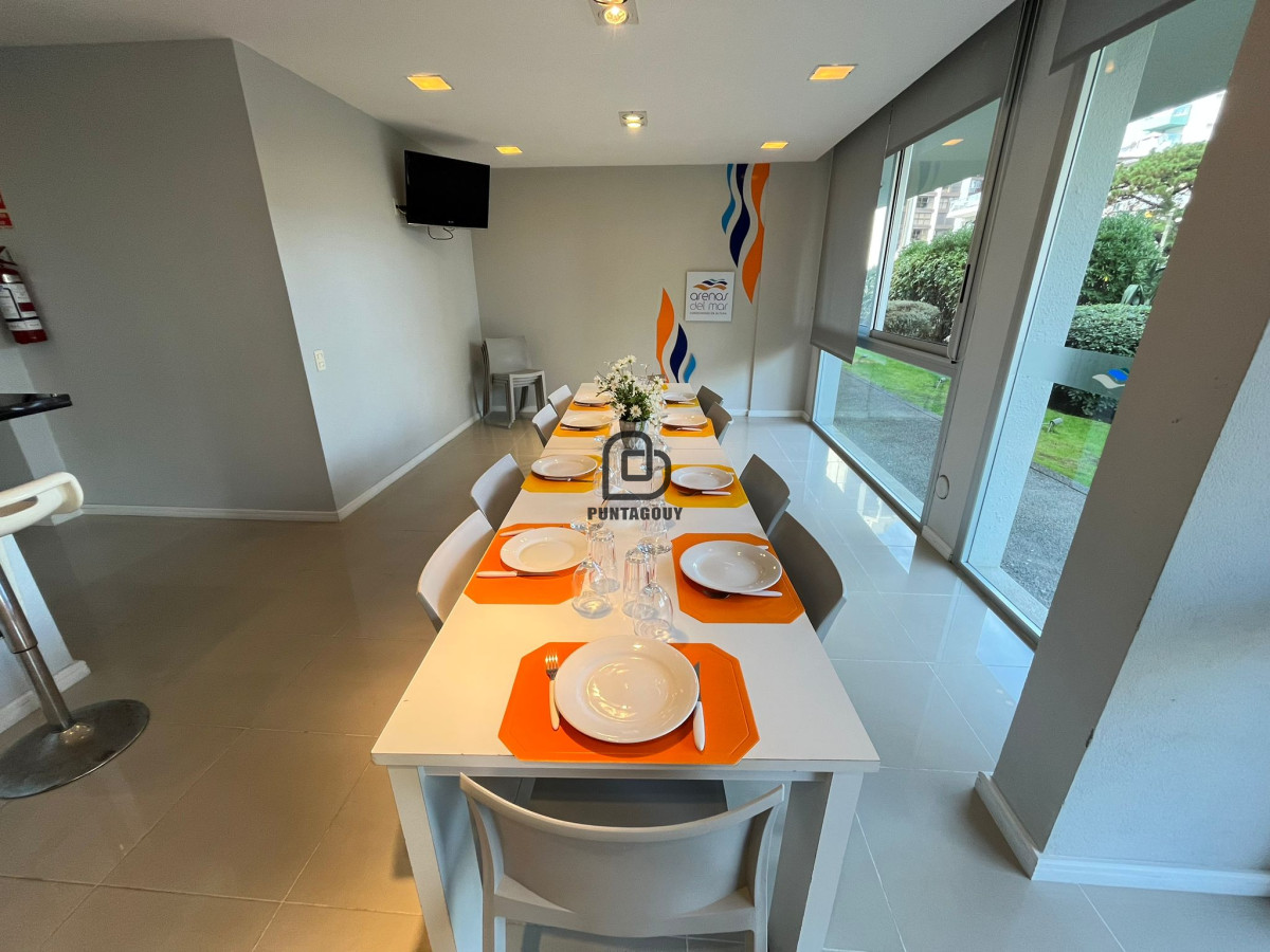 Apartamento ID.1768 - Venta de 2 dormitorios con servicios