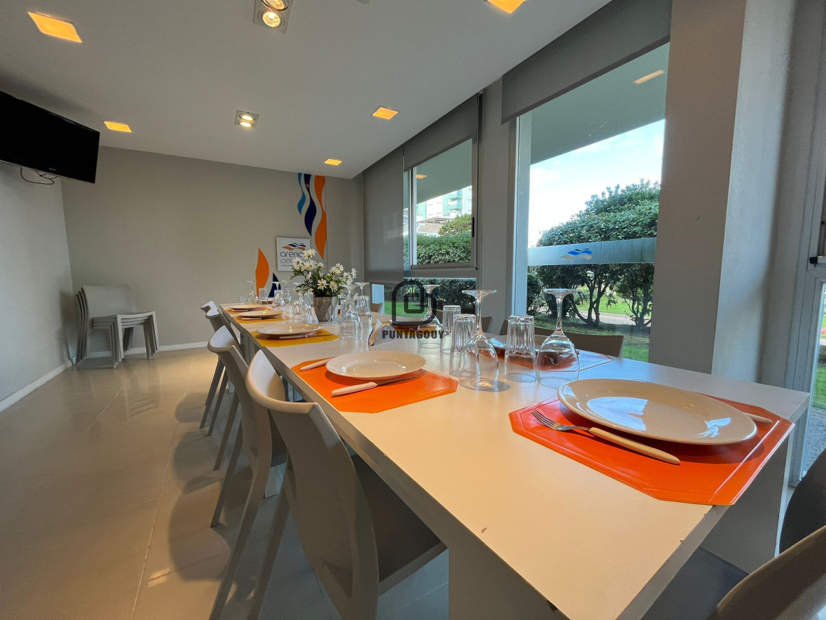 Apartamento ID.1768 - Venta de 2 dormitorios con servicios