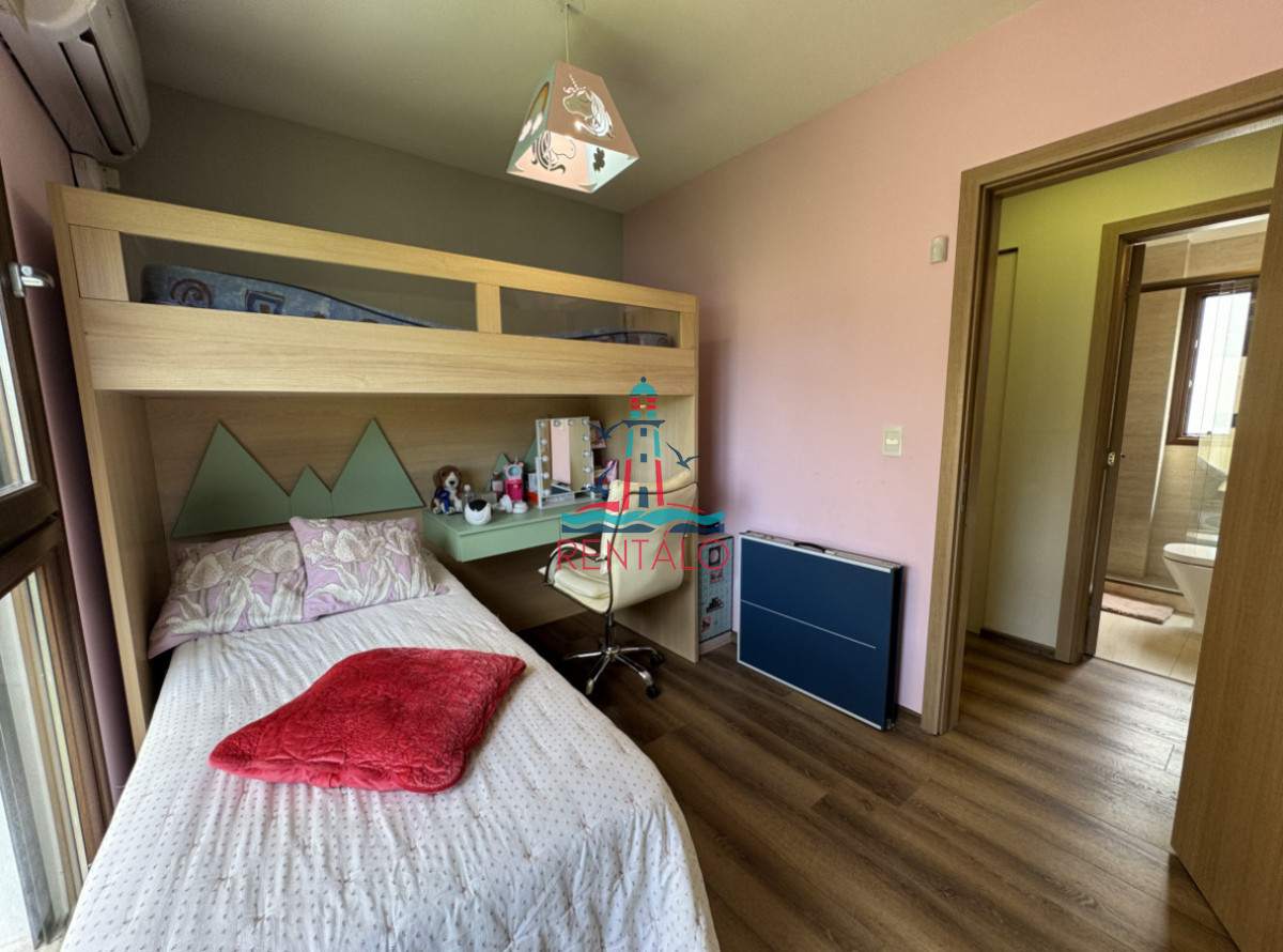 Apartamento ID.44 - Apartamento en Venta 2 dormitorios con parrillero en Punta del Este