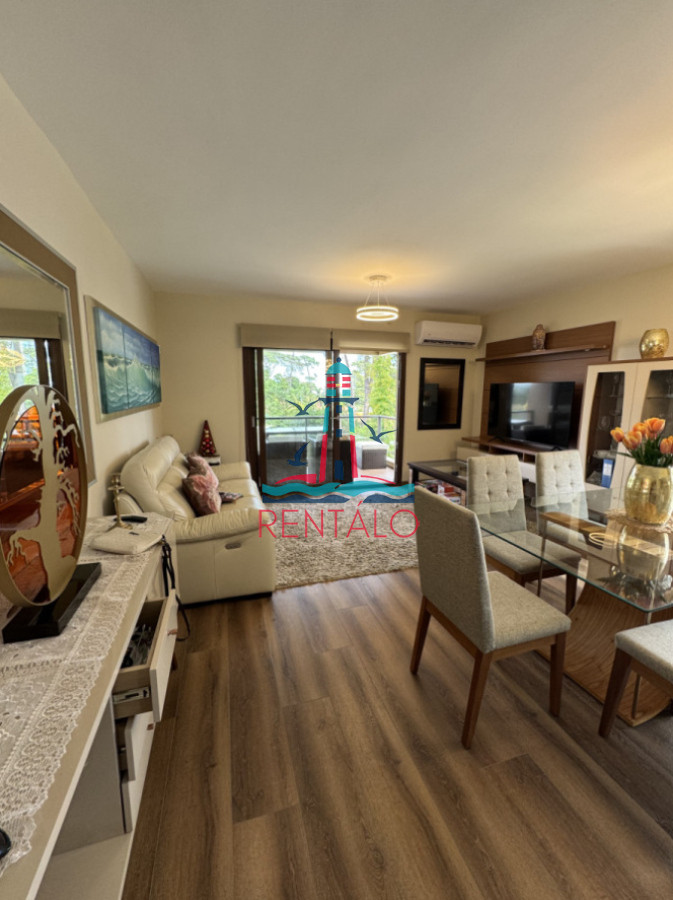 Apartamento ID.44 - Apartamento en Venta 2 dormitorios con parrillero en Punta del Este