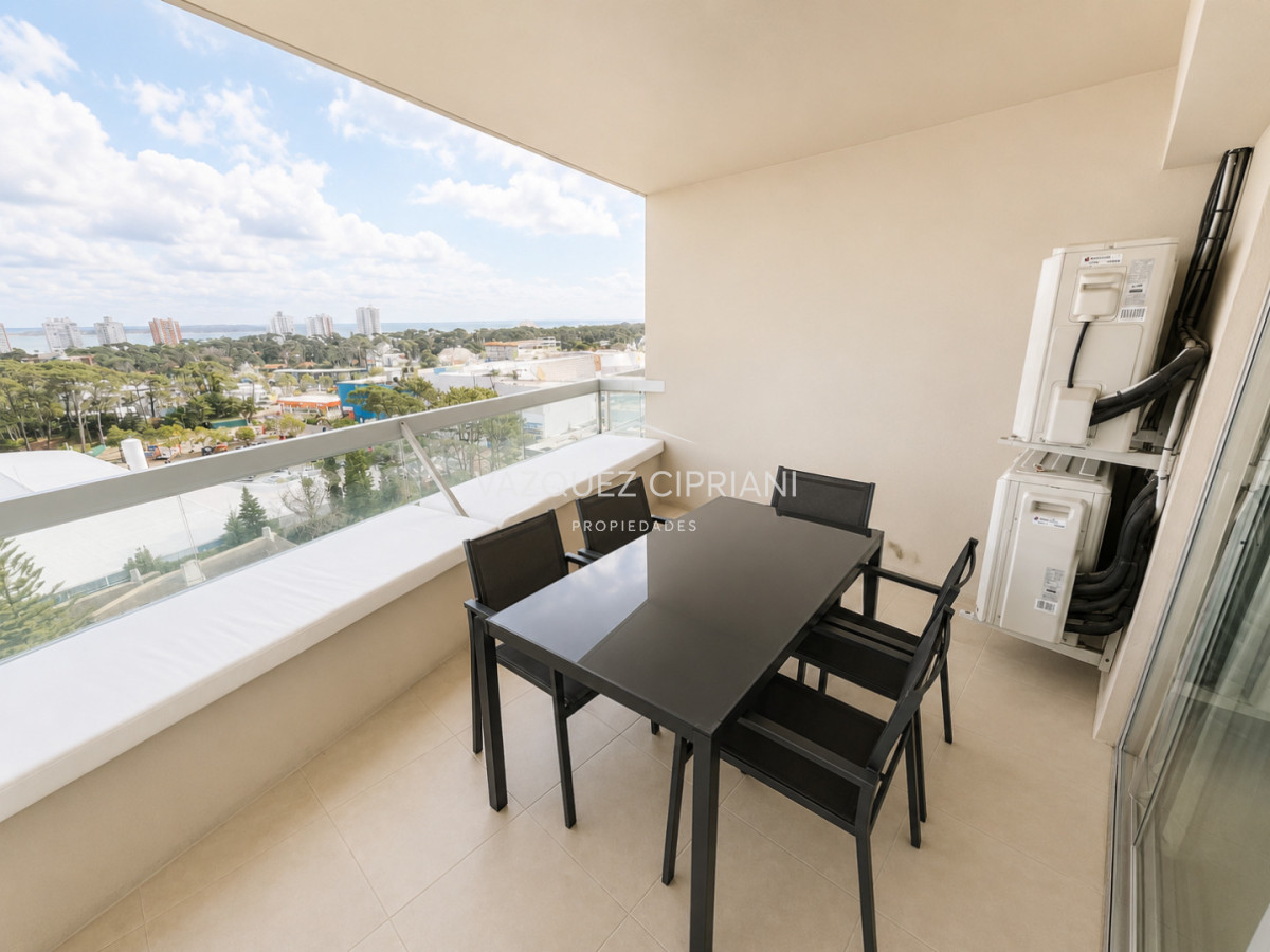 Apartamento ID.33 - Departamento de 3 dormitorios en venta en Punta del Este